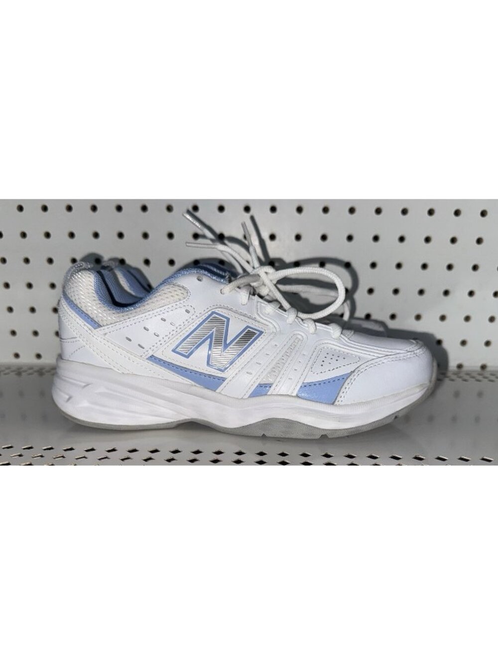 New Balance 409v2 Womens Leather Athletic Walking Shoes Size 8 White Blue Gray